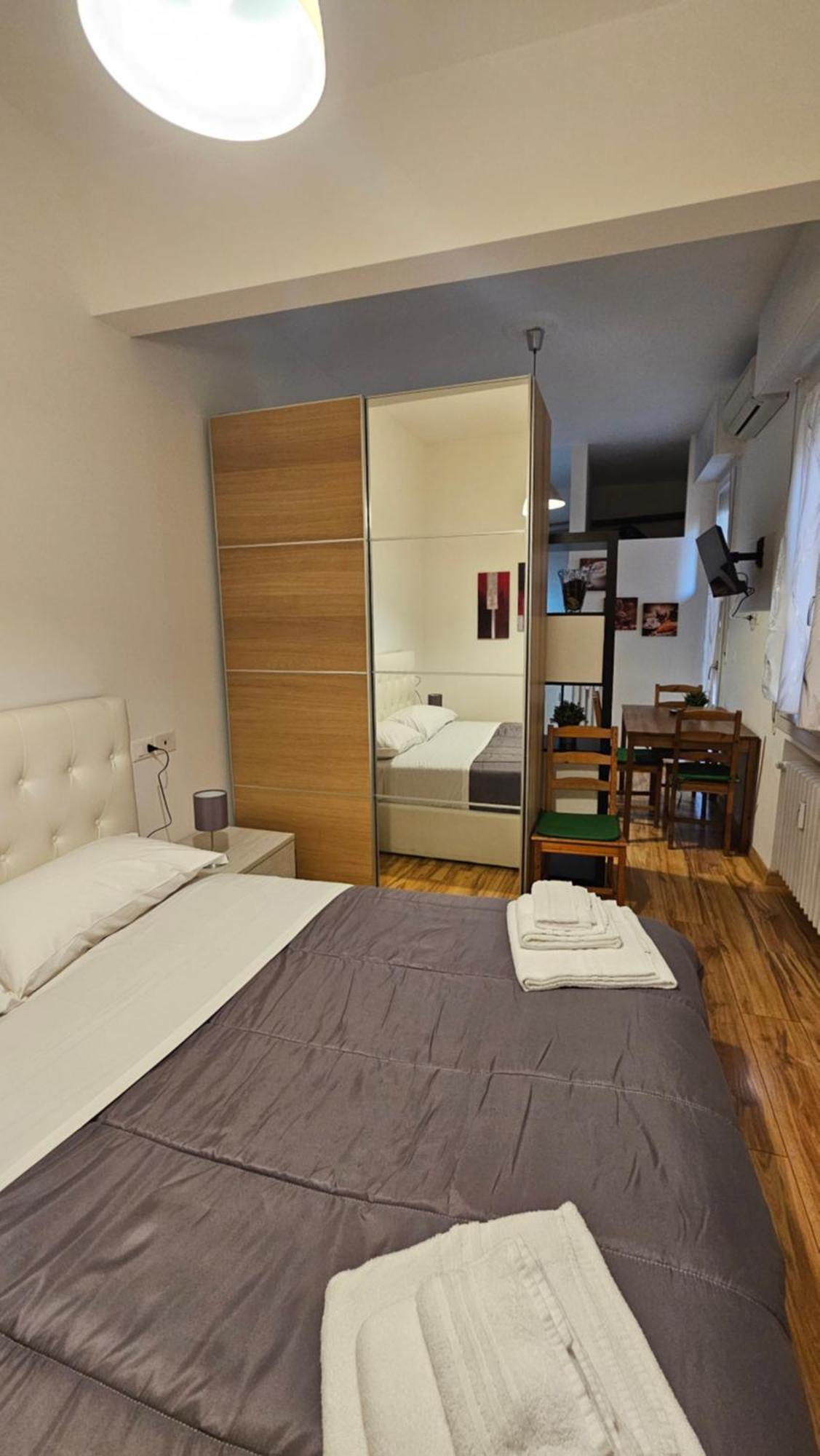 Residenza Ugo Bassi Apartment Bologna Ngoại thất bức ảnh