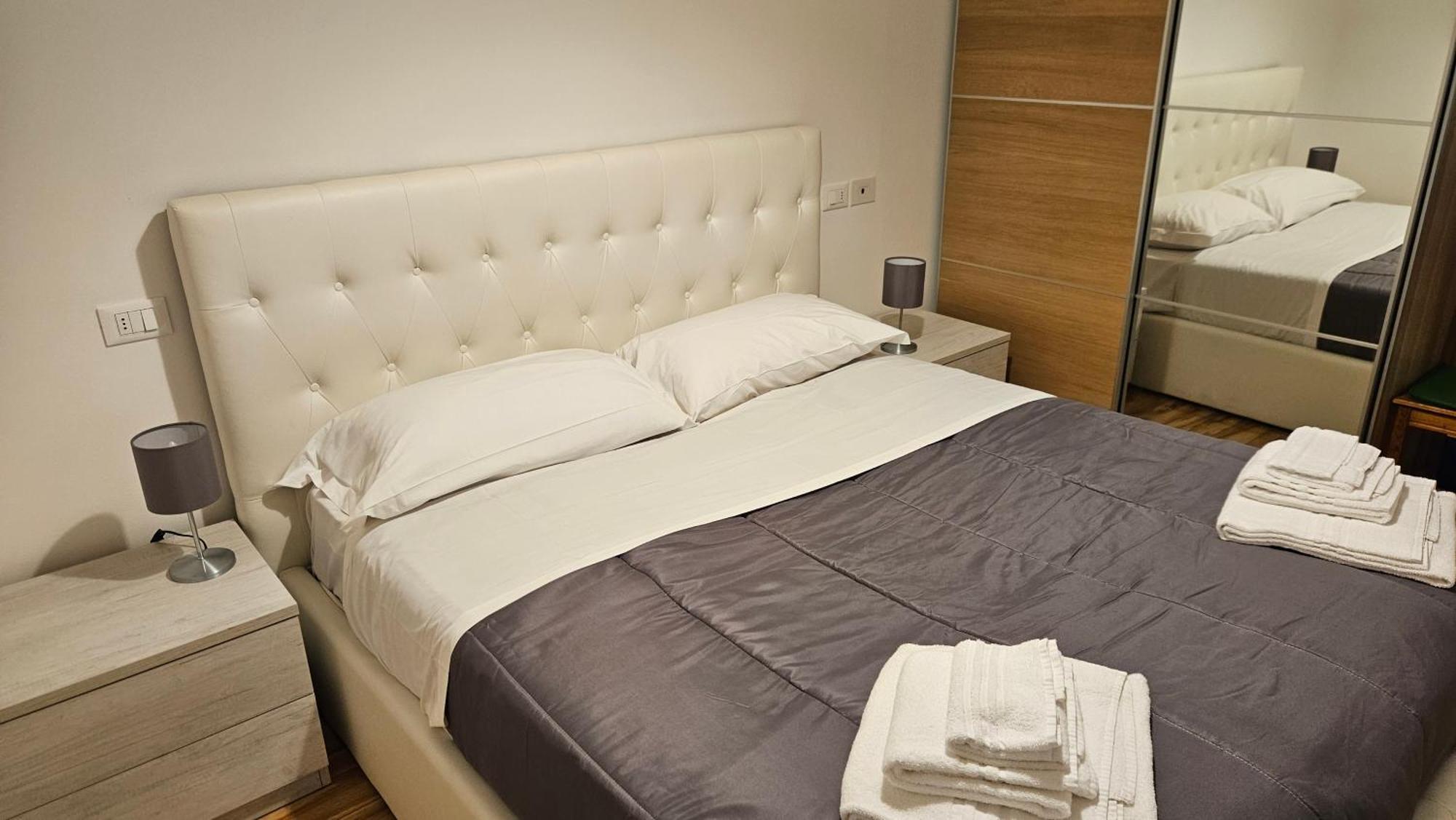 Residenza Ugo Bassi Apartment Bologna Ngoại thất bức ảnh