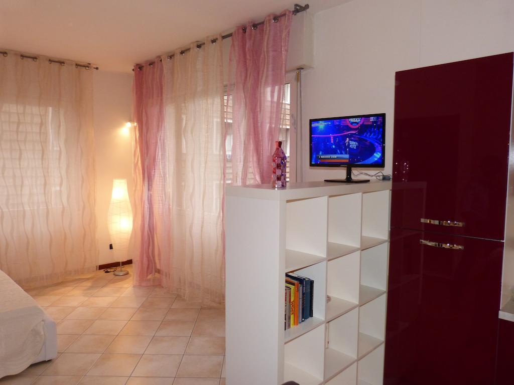 Residenza Ugo Bassi Apartment Bologna Phòng bức ảnh