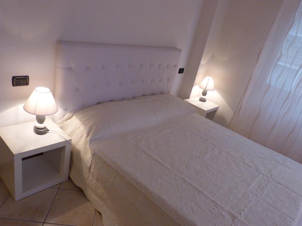 Residenza Ugo Bassi Apartment Bologna Phòng bức ảnh