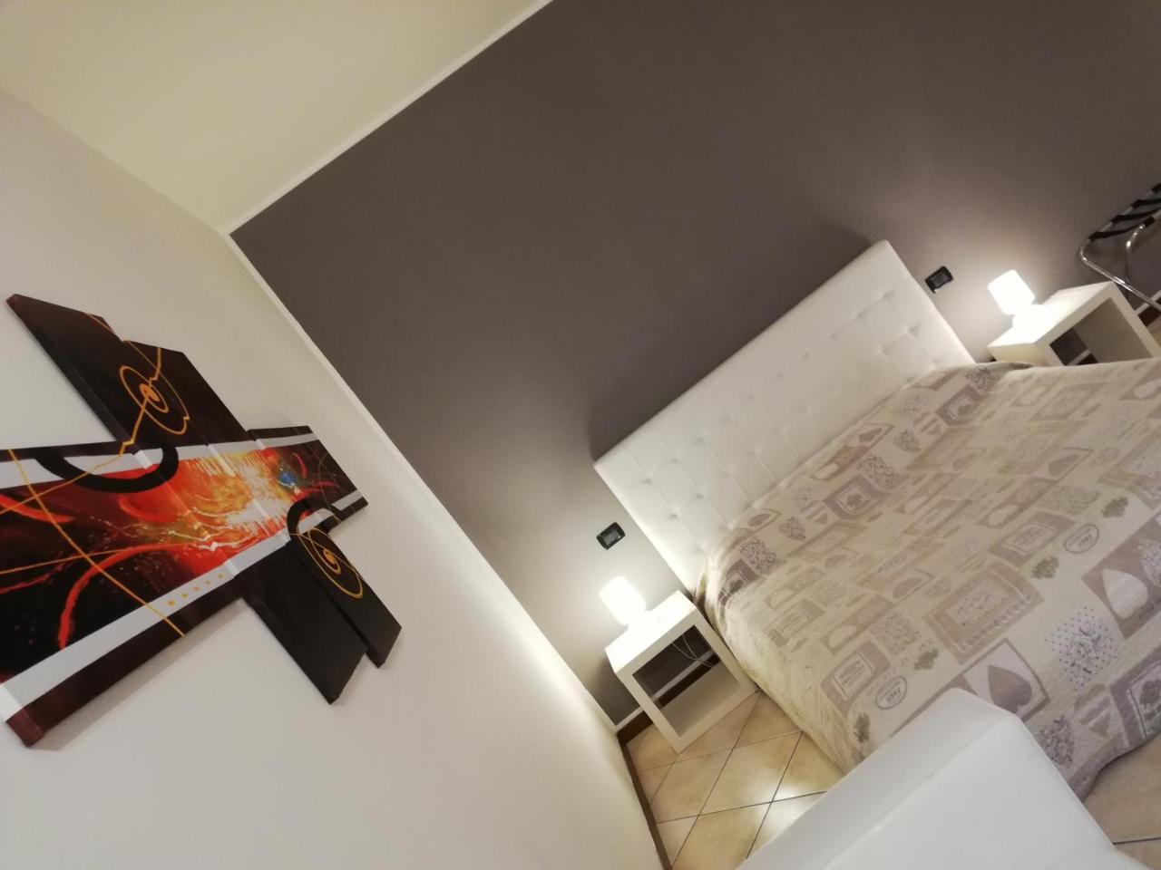 Residenza Ugo Bassi Apartment Bologna Ngoại thất bức ảnh